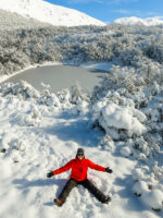 Caminata a la Laguna Congelada Neumeyer: aventura en la nieve y paisajes invernales únicos - Imagen 2